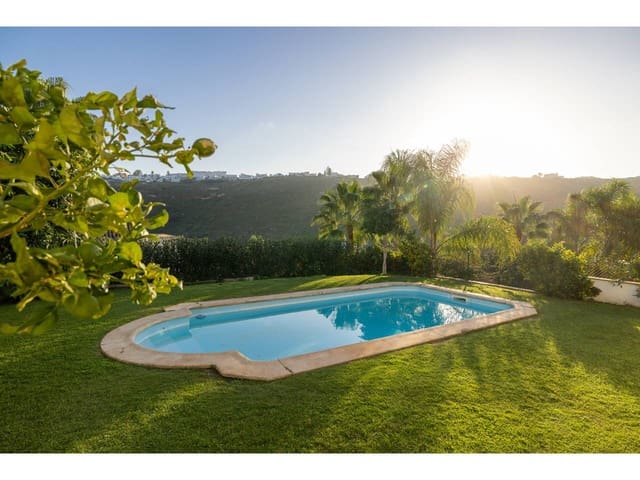 3 sypialnia Dom blizniak na sprzedaż w Manilva z basenem garażem - 549 000 € (Ref: 9400797)