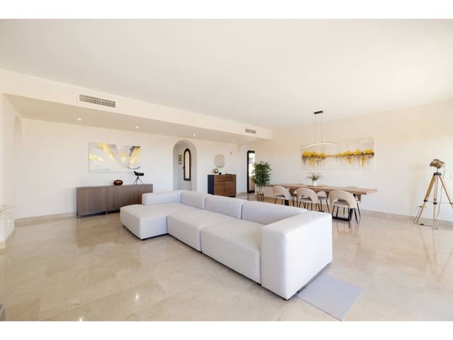 3 chambre Penthouse à vendre à San Luis de Sabinillas, Manilva avec piscine garage - 510 000 € (Ref: 9400798)