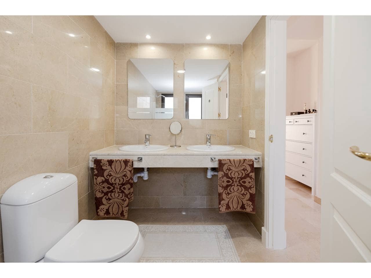 3 Zimmer Penthouse zu verkaufen in San Luis de Sabinillas mit Pool Garage - 529.000 € (Ref: 9400798)