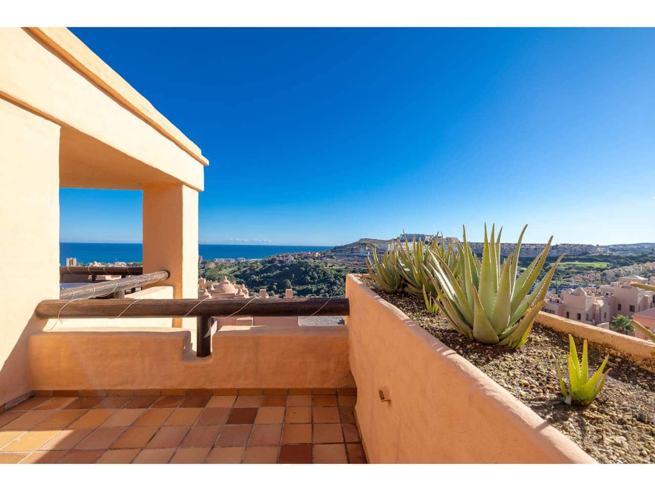 3 Zimmer Penthouse zu verkaufen in San Luis de Sabinillas mit Pool Garage - 529.000 € (Ref: 9400798)