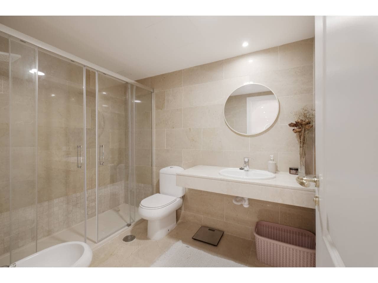 3 Zimmer Penthouse zu verkaufen in San Luis de Sabinillas mit Pool Garage - 529.000 € (Ref: 9400798)