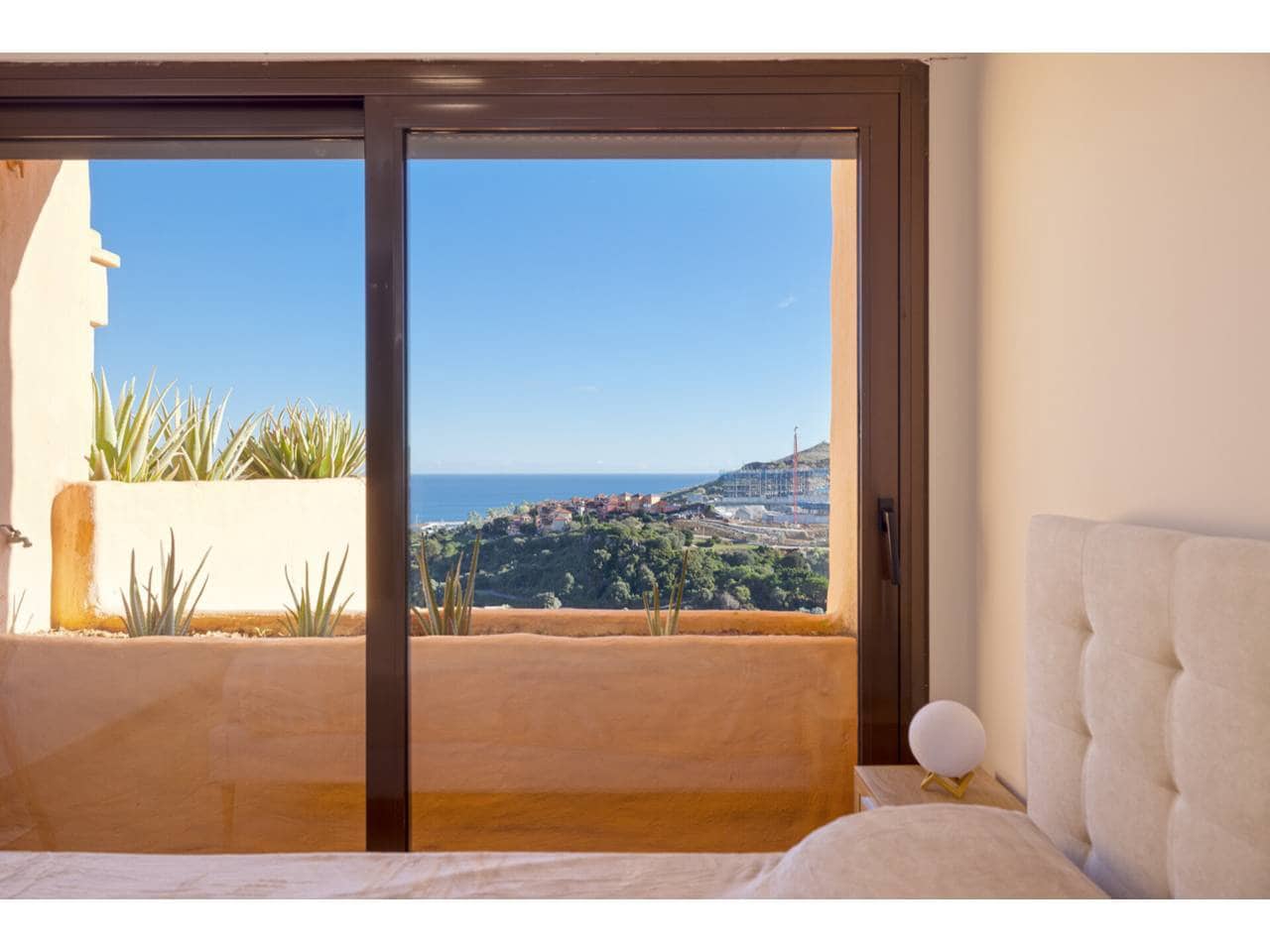 3 Zimmer Penthouse zu verkaufen in San Luis de Sabinillas mit Pool Garage - 529.000 € (Ref: 9400798)