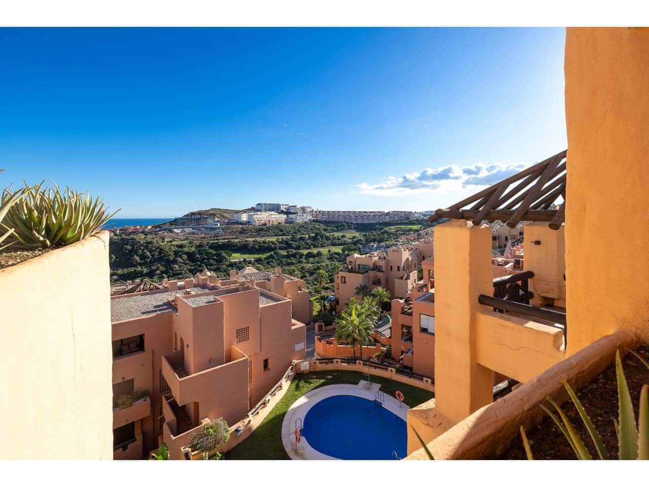 3 Zimmer Penthouse zu verkaufen in San Luis de Sabinillas mit Pool Garage - 529.000 € (Ref: 9400798)