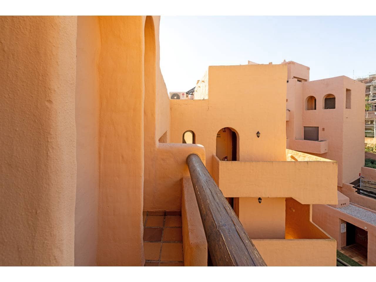 3 Zimmer Penthouse zu verkaufen in San Luis de Sabinillas mit Pool Garage - 529.000 € (Ref: 9400798)