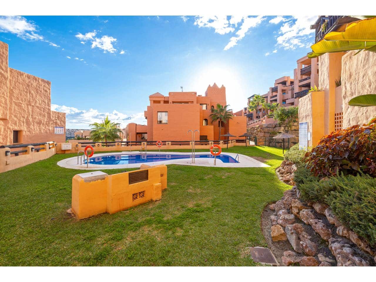 3 Zimmer Penthouse zu verkaufen in San Luis de Sabinillas mit Pool Garage - 529.000 € (Ref: 9400798)