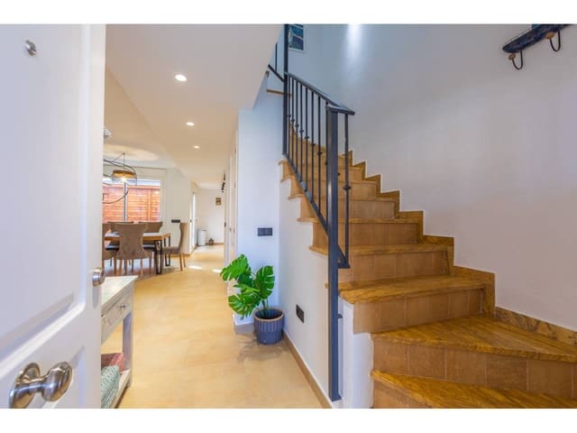 4 chambre Maison de Ville à vendre à Tarifa avec piscine garage - 700 000 € (Ref: 9410647)