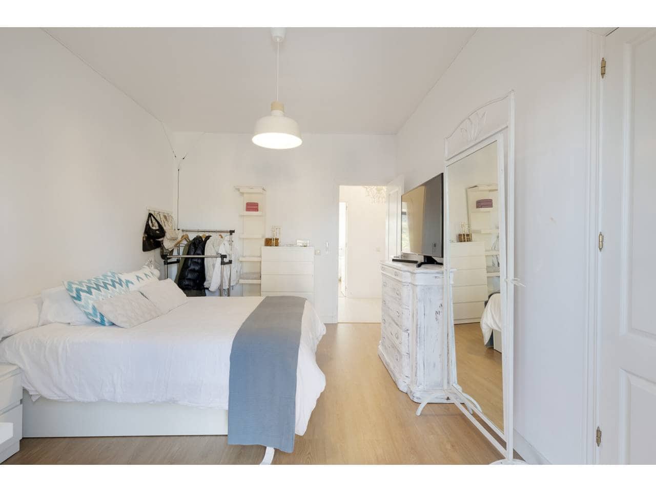 4 sypialnia Willa na sprzedaż w Sotogrande z basenem garażem - 735 000 € (Ref: 9433163)