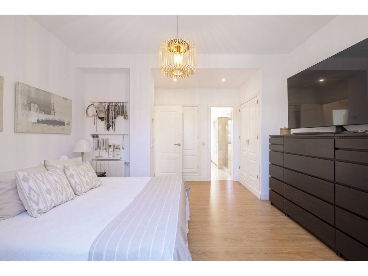 4 sypialnia Willa na sprzedaż w Sotogrande z basenem garażem - 735 000 € (Ref: 9433163)