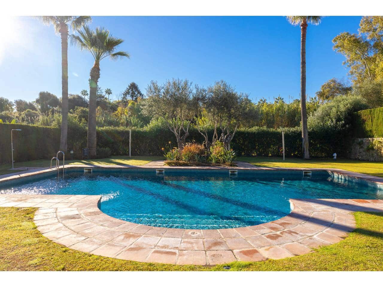 4 sypialnia Willa na sprzedaż w Sotogrande z basenem garażem - 735 000 € (Ref: 9433163)