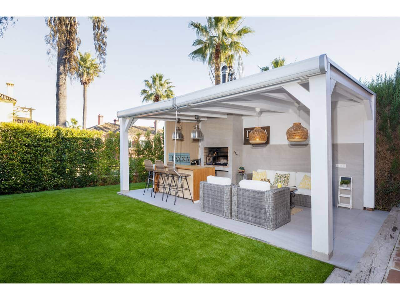 4 sypialnia Willa na sprzedaż w Sotogrande z basenem garażem - 735 000 € (Ref: 9433163)