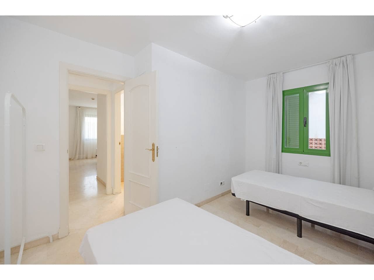 3 sypialnia Apartament na sprzedaż w Manilva z basenem garażem - 230 000 € (Ref: 9433164)