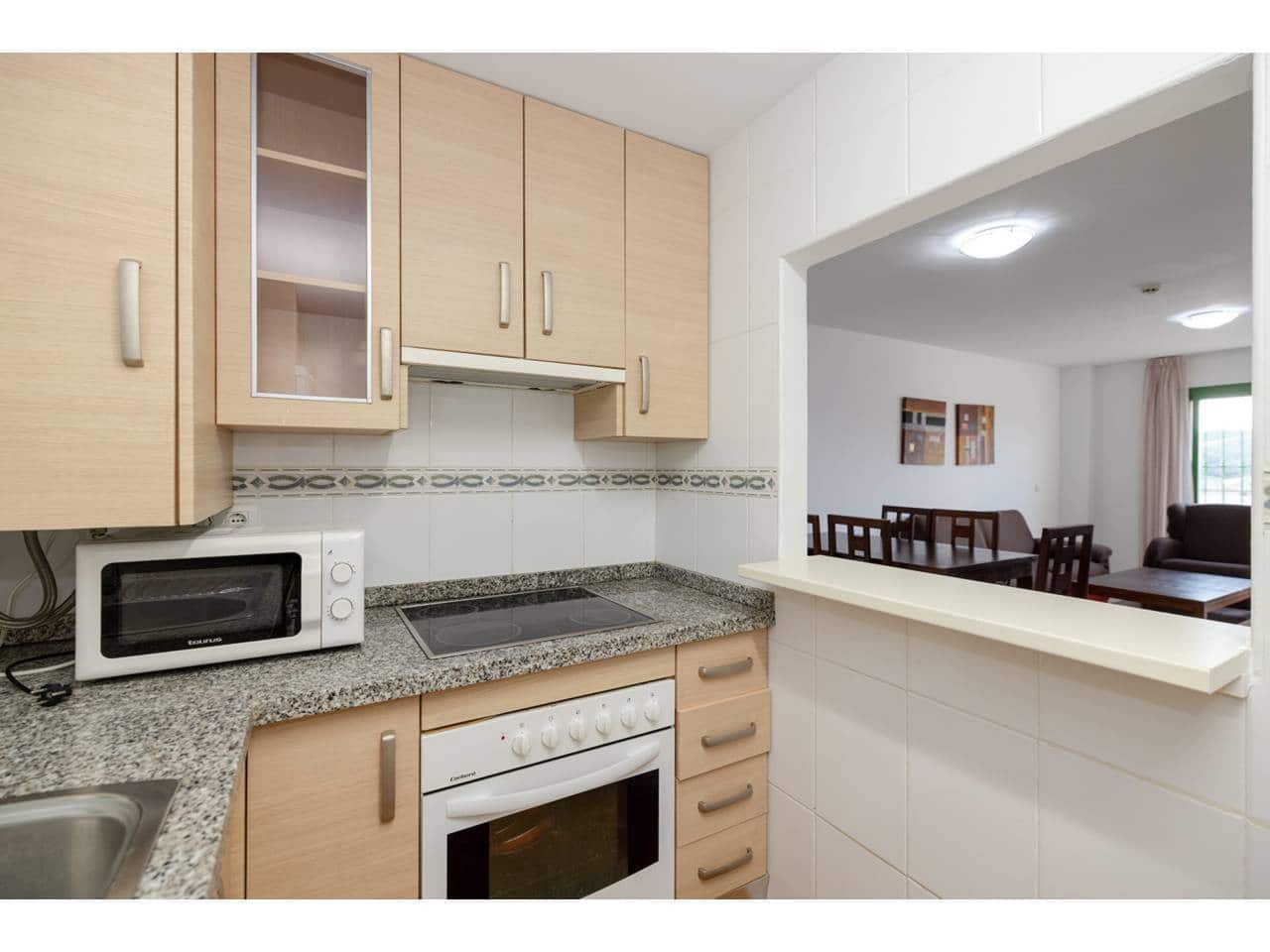 3 sypialnia Apartament na sprzedaż w Manilva z basenem garażem - 230 000 € (Ref: 9433164)