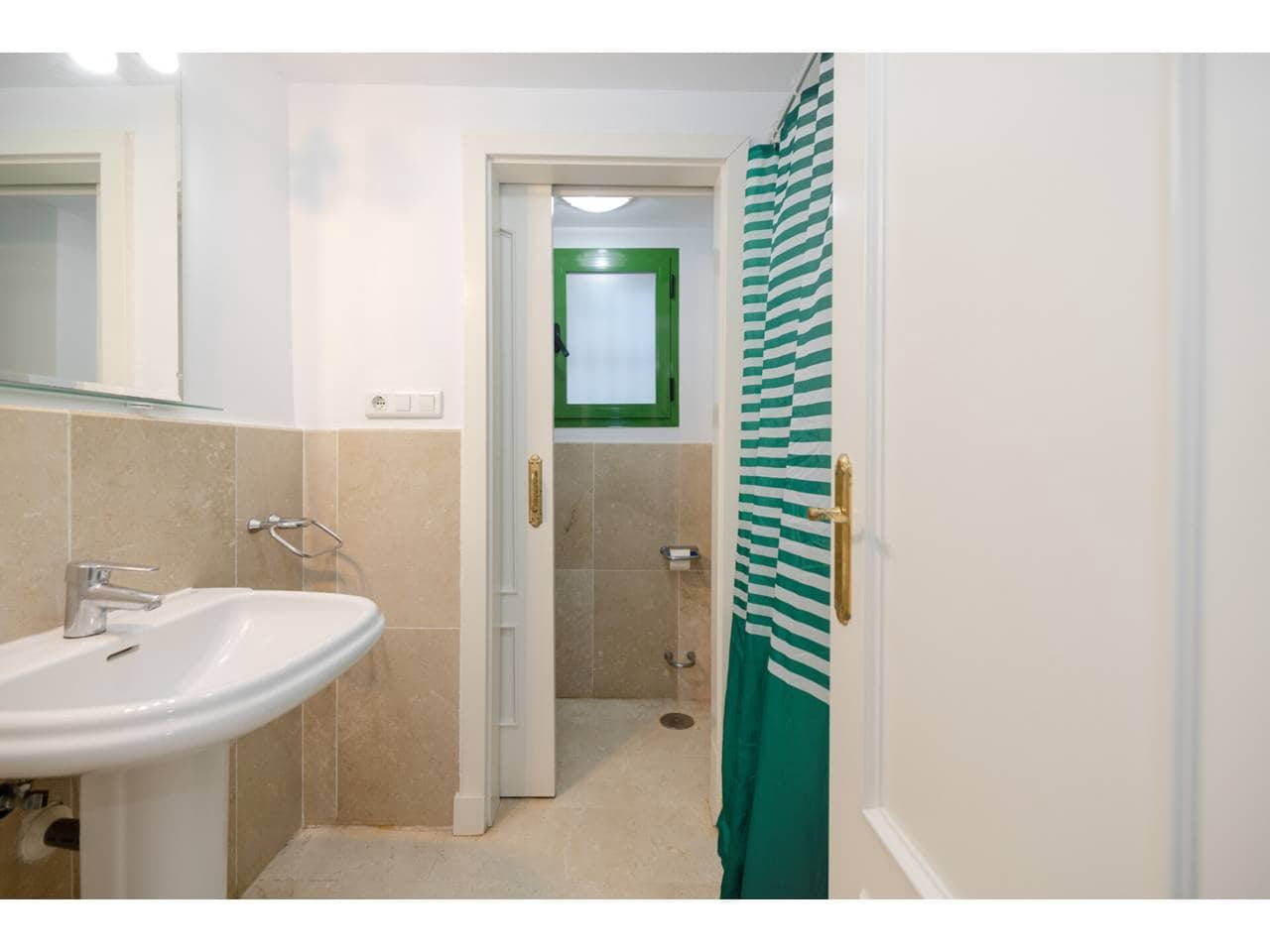 3 sypialnia Apartament na sprzedaż w Manilva z basenem garażem - 230 000 € (Ref: 9433164)