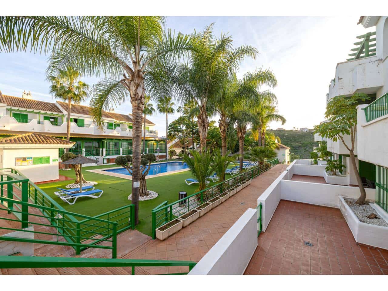 3 sypialnia Apartament na sprzedaż w Manilva z basenem garażem - 230 000 € (Ref: 9433164)