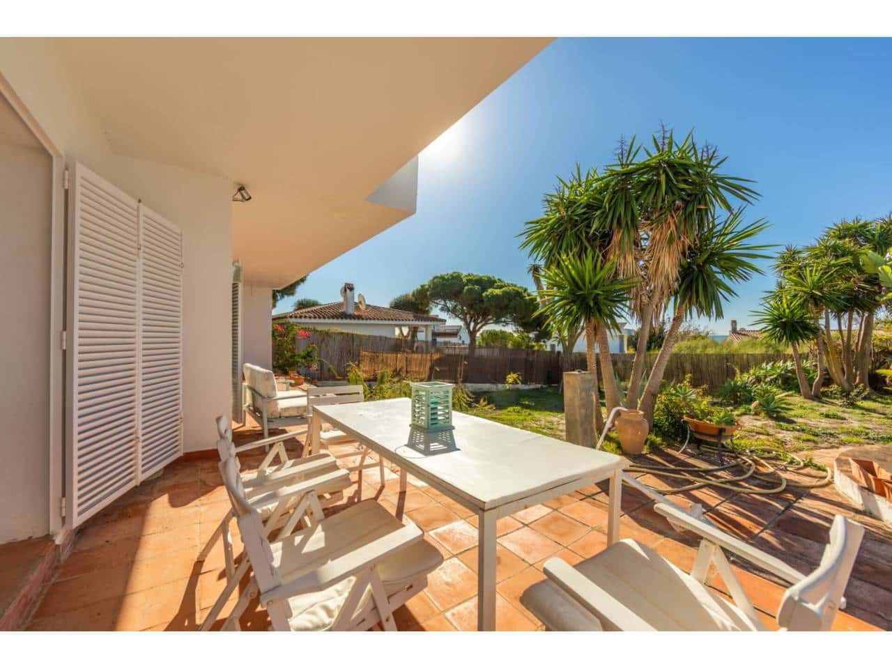 4 slaapkamer Villa te koop in Los Canos de Meca met zwembad garage - € 1.250.000 (Ref: 9433165)