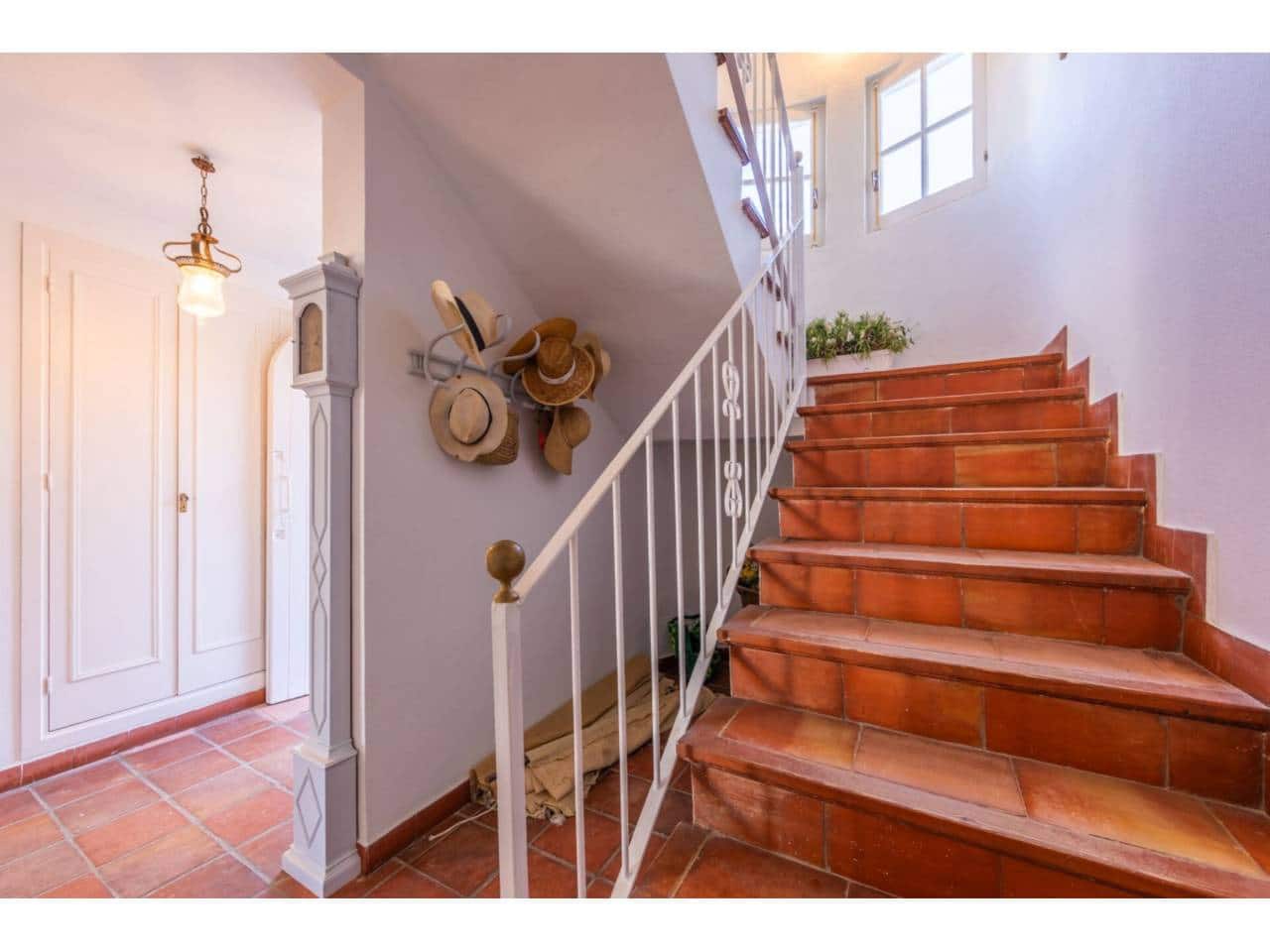 4 slaapkamer Villa te koop in Los Canos de Meca met zwembad garage - € 1.250.000 (Ref: 9433165)