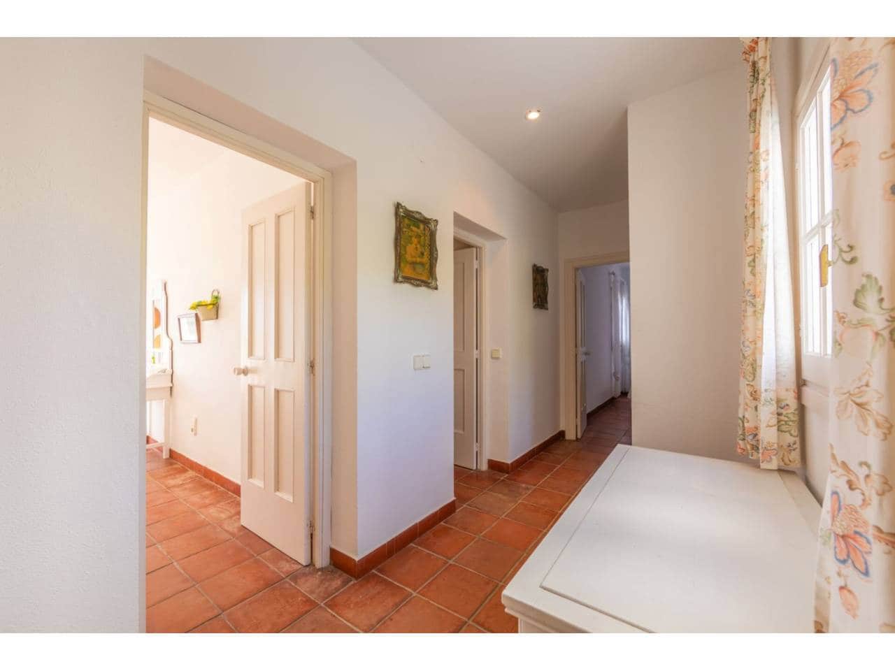 4 slaapkamer Villa te koop in Los Canos de Meca met zwembad garage - € 1.250.000 (Ref: 9433165)