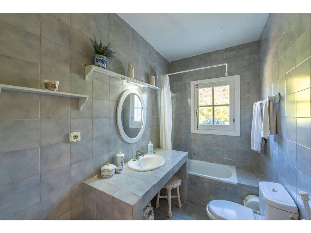 4 slaapkamer Villa te koop in Los Canos de Meca met zwembad garage - € 1.250.000 (Ref: 9433165)