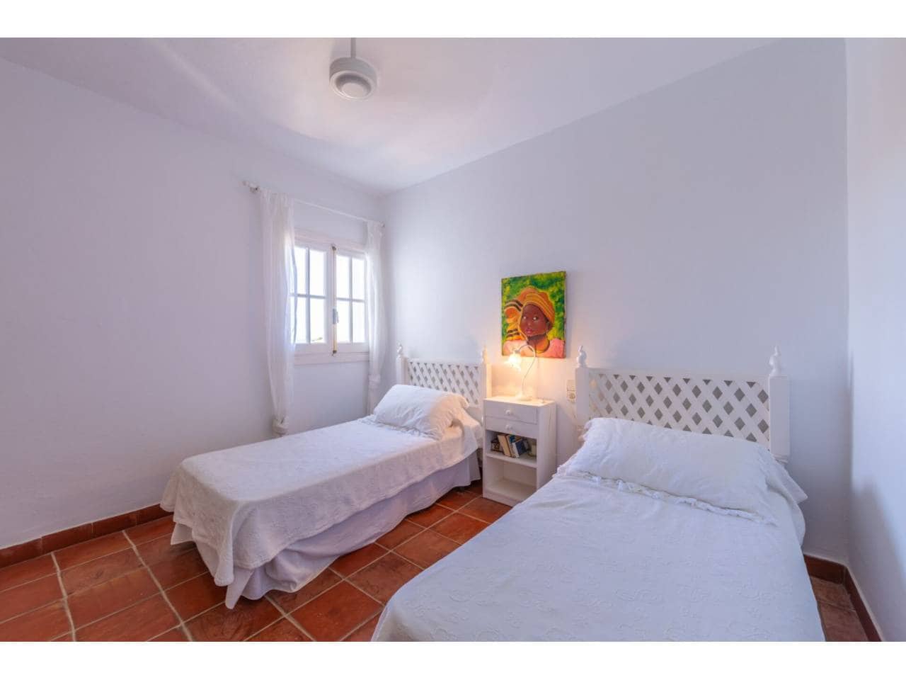 4 slaapkamer Villa te koop in Los Canos de Meca met zwembad garage - € 1.250.000 (Ref: 9433165)