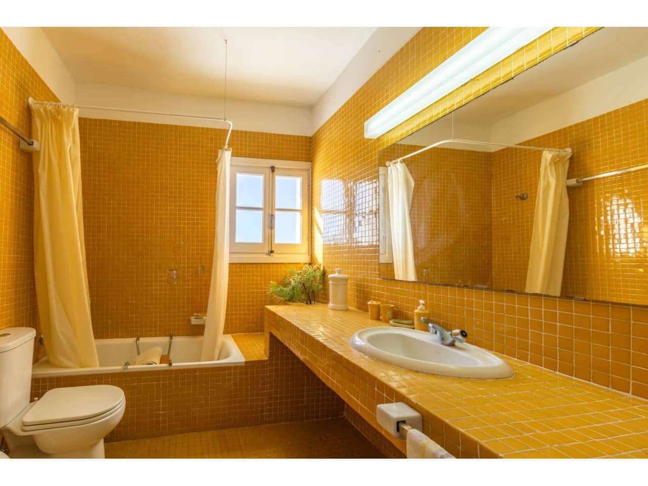 4 slaapkamer Villa te koop in Los Canos de Meca met zwembad garage - € 1.250.000 (Ref: 9433165)