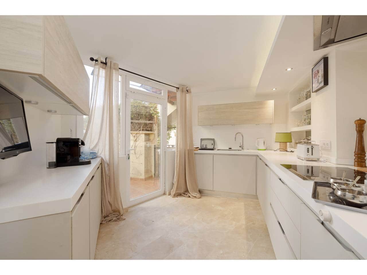 2 bedroom Apartment for sale in Casares with garage - € 450,000 (Ref: 9446164)