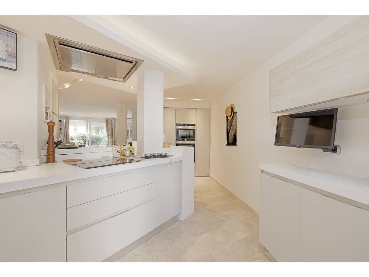 2 bedroom Apartment for sale in Casares with garage - € 450,000 (Ref: 9446164)