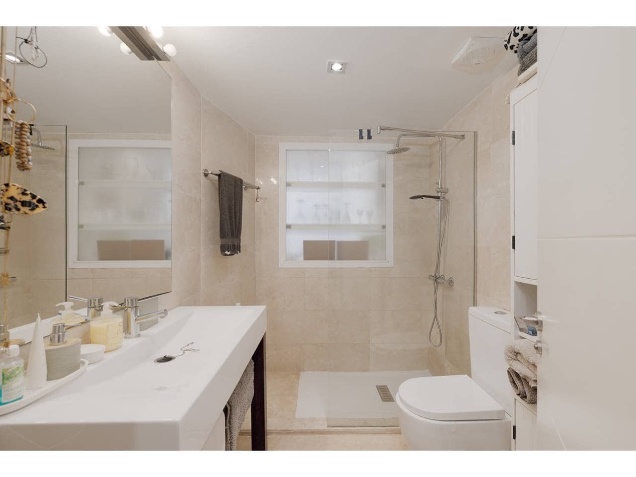 2 bedroom Apartment for sale in Casares with garage - € 450,000 (Ref: 9446164)