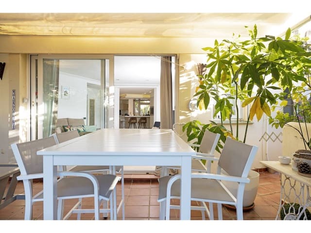 2 bedroom Apartment for sale in Casares with garage - € 450,000 (Ref: 9446164)