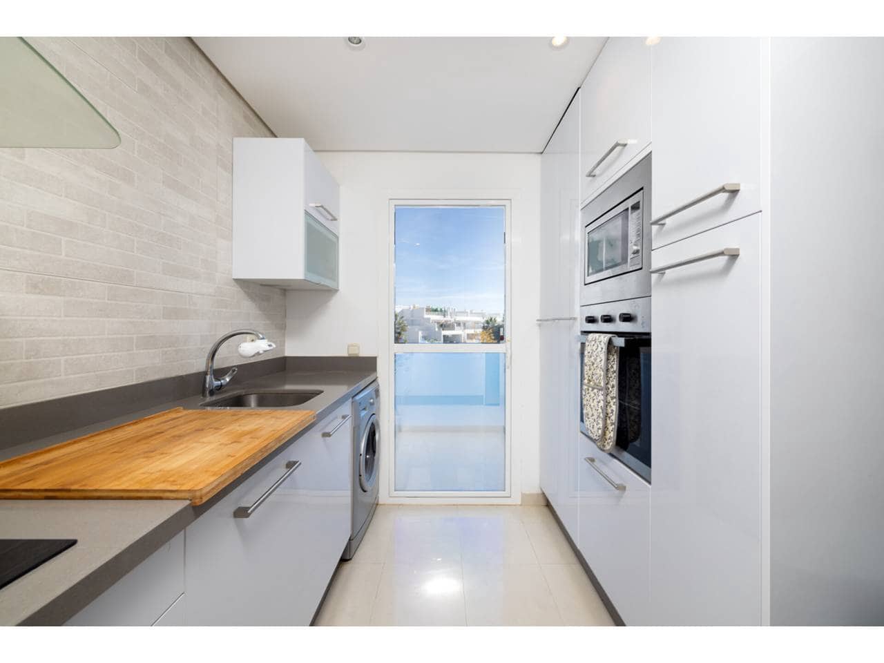 3 bedroom Apartment for sale in Casares with pool garage - € 548,000 (Ref: 9468161)