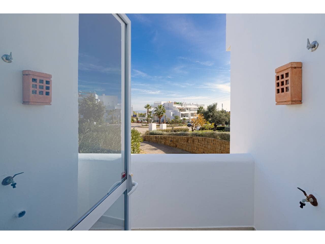 3 bedroom Apartment for sale in Casares with pool garage - € 548,000 (Ref: 9468161)