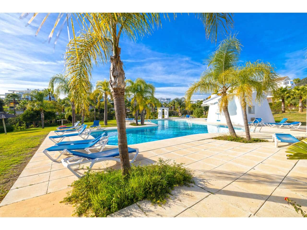 3 bedroom Apartment for sale in Casares with pool garage - € 548,000 (Ref: 9468161)