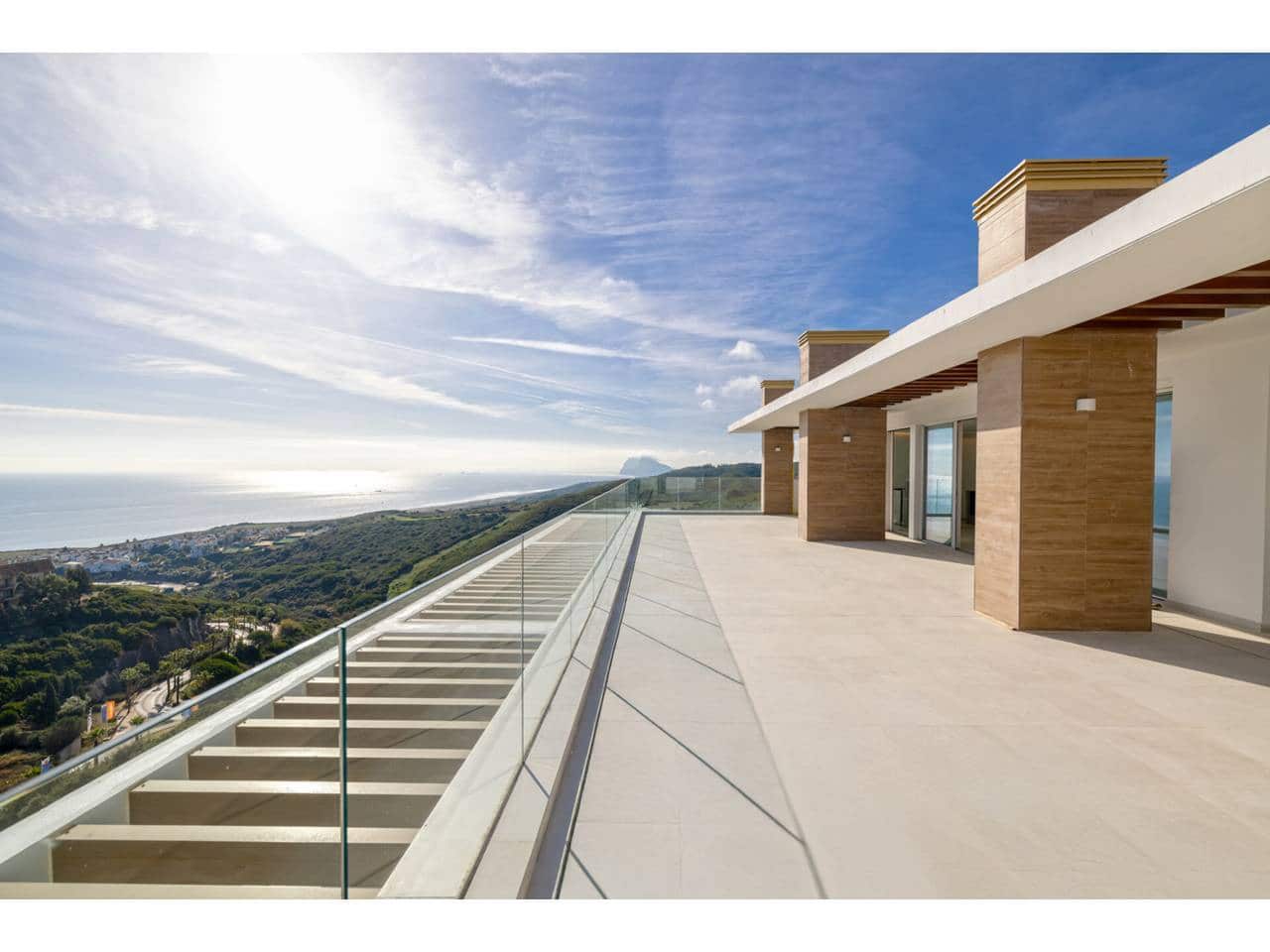 3 soveværelse Penthouse til salg i La Alcaidesa med swimmingpool garage - € 1.050.000 (Ref: 9468162)