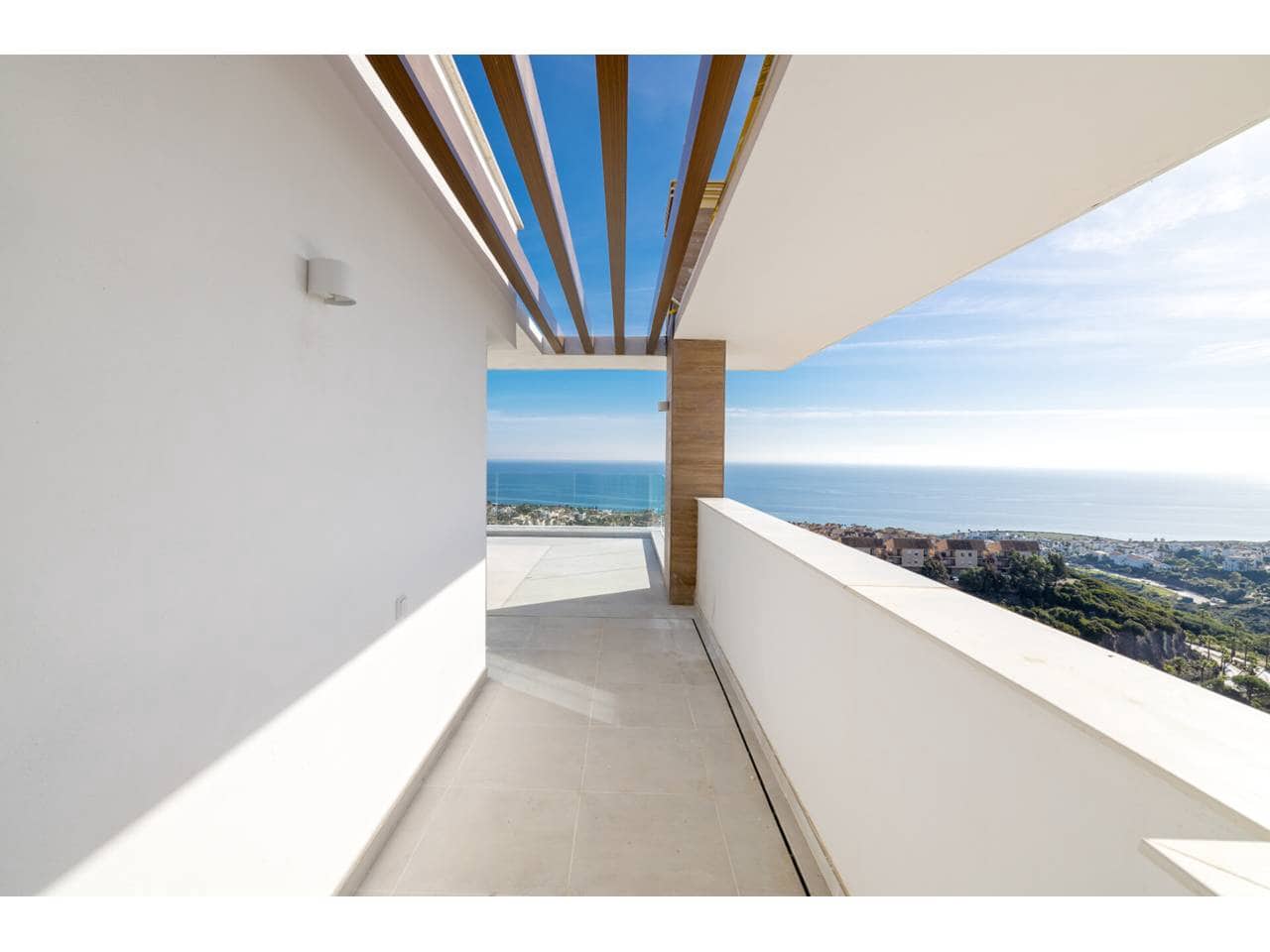 3 soveværelse Penthouse til salg i La Alcaidesa med swimmingpool garage - € 1.050.000 (Ref: 9468162)