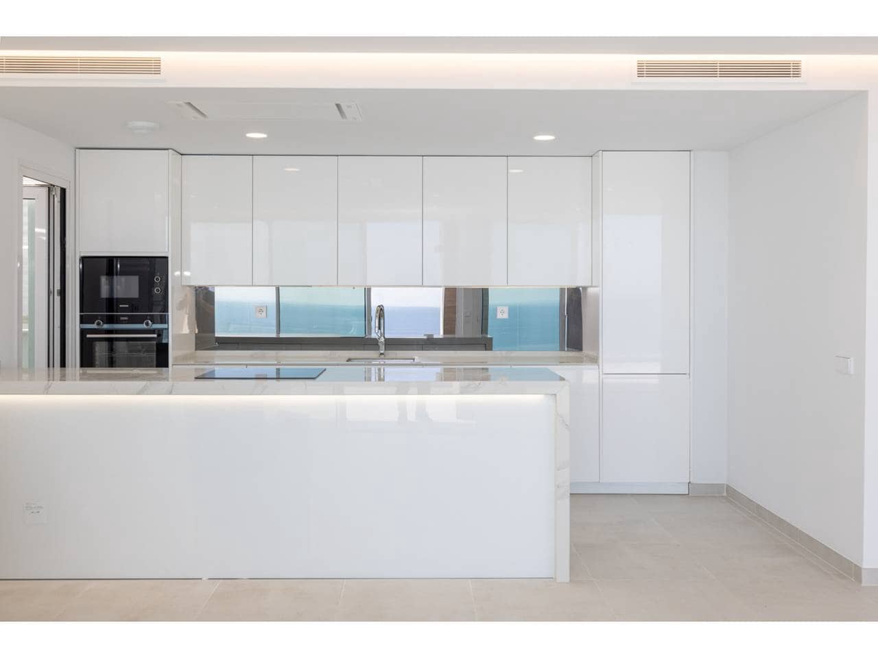 3 soveværelse Penthouse til salg i La Alcaidesa med swimmingpool garage - € 1.050.000 (Ref: 9468162)