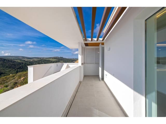 3 makuuhuone Kattohuoneisto myytävänä paikassa La Alcaidesa mukana uima-altaan 
autotalli - 1 050 000 € (Ref: 9468162)