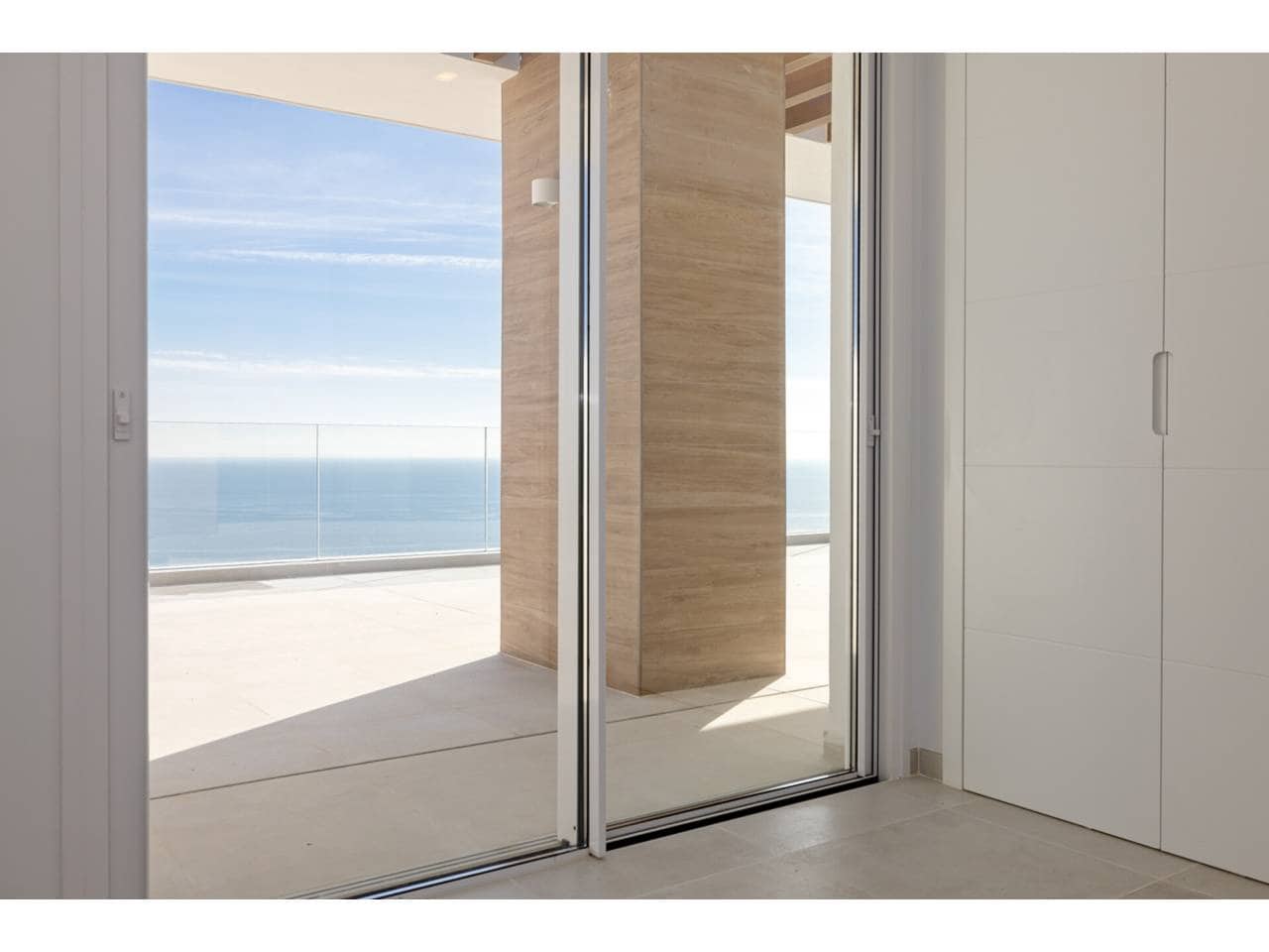 3 soveværelse Penthouse til salg i La Alcaidesa med swimmingpool garage - € 1.050.000 (Ref: 9468162)