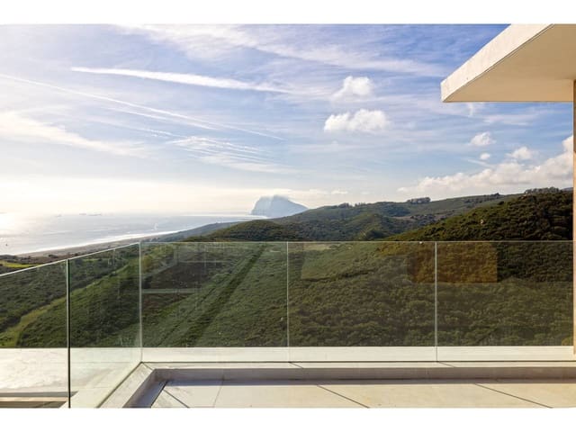 3 makuuhuone Kattohuoneisto myytävänä paikassa La Alcaidesa mukana uima-altaan 
autotalli - 1 050 000 € (Ref: 9468162)