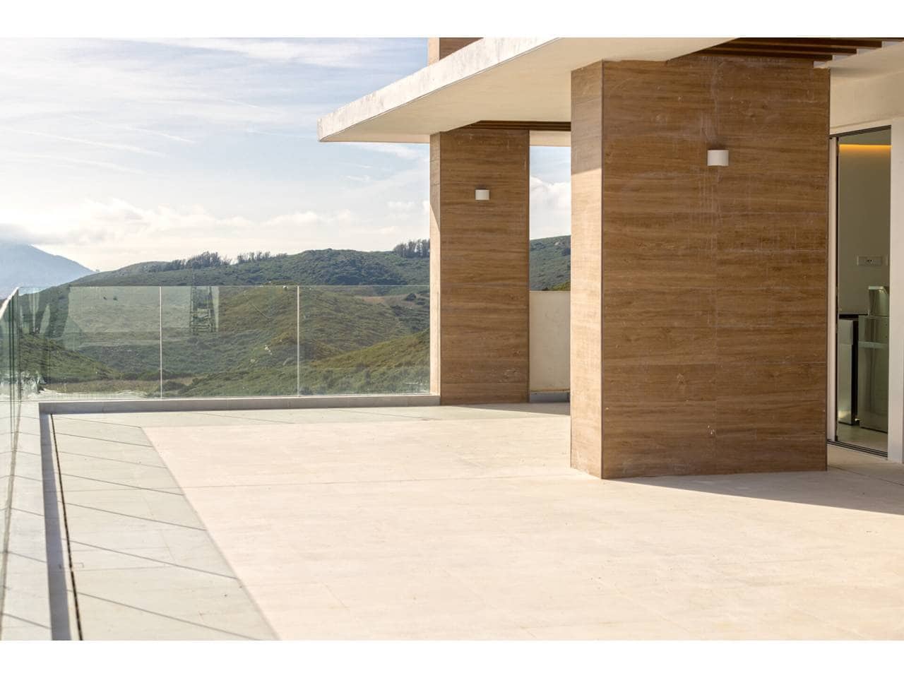 3 soveværelse Penthouse til salg i La Alcaidesa med swimmingpool garage - € 1.050.000 (Ref: 9468162)