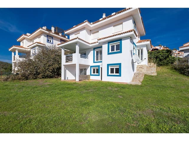 5 bedroom Townhouse for sale in Manilva with garage - € 595,000 (Ref: 9468163)