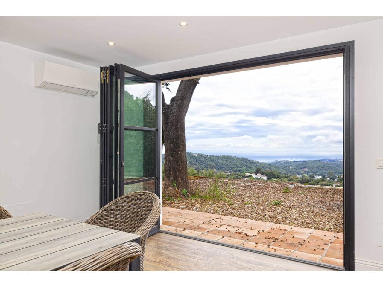 Chalet de 5 habitaciones en Casares en venta con piscina - 1.550.000 € (Ref: 9470529)