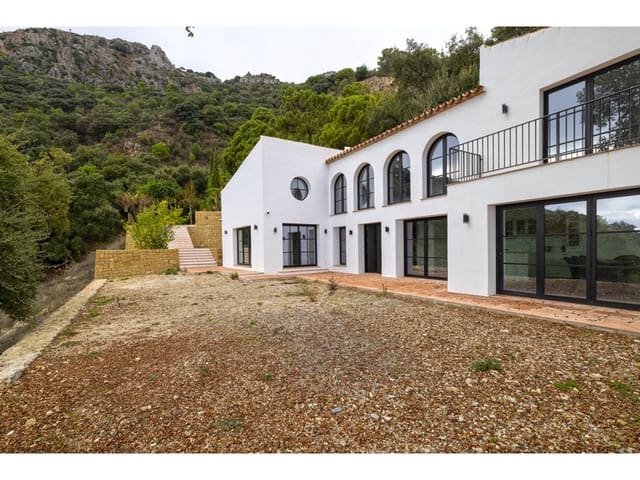 5 Zimmer Villa zu verkaufen in Casares mit Pool - 1.550.000 € (Ref: 9470529)
