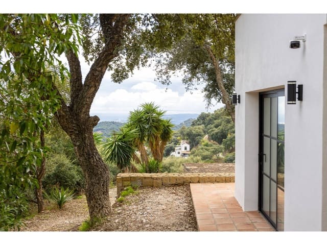 5 Zimmer Villa zu verkaufen in Casares mit Pool - 1.550.000 € (Ref: 9470529)
