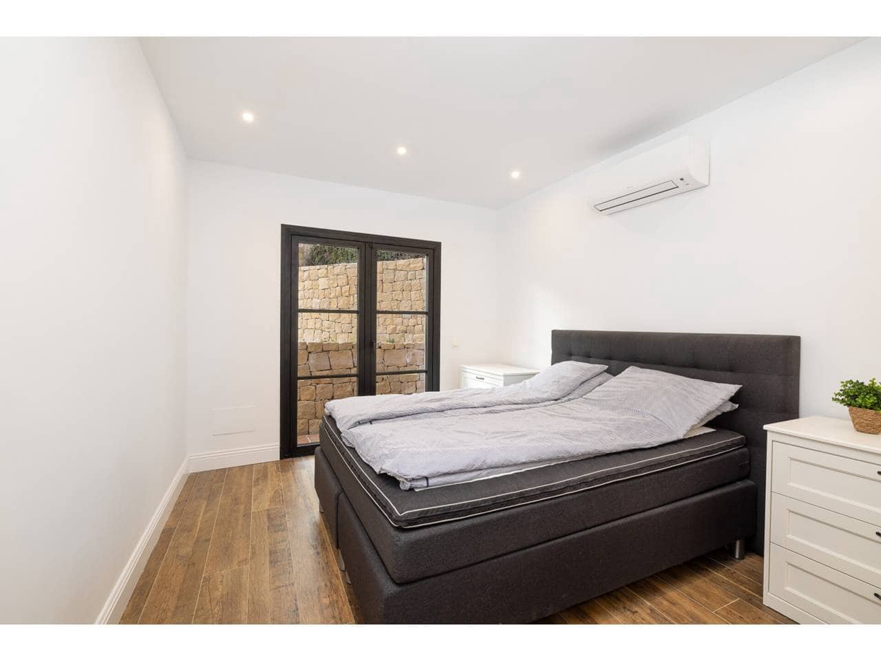 Chalet de 5 habitaciones en Casares en venta con piscina - 1.550.000 € (Ref: 9470529)