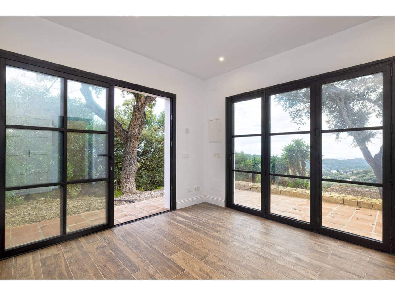 Chalet de 5 habitaciones en Casares en venta con piscina - 1.550.000 € (Ref: 9470529)