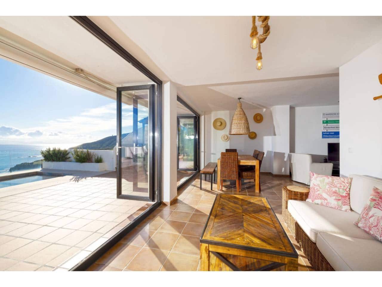 4 sypialnia Willa na sprzedaż w Algeciras z basenem garażem - 825 000 € (Ref: 9488122)