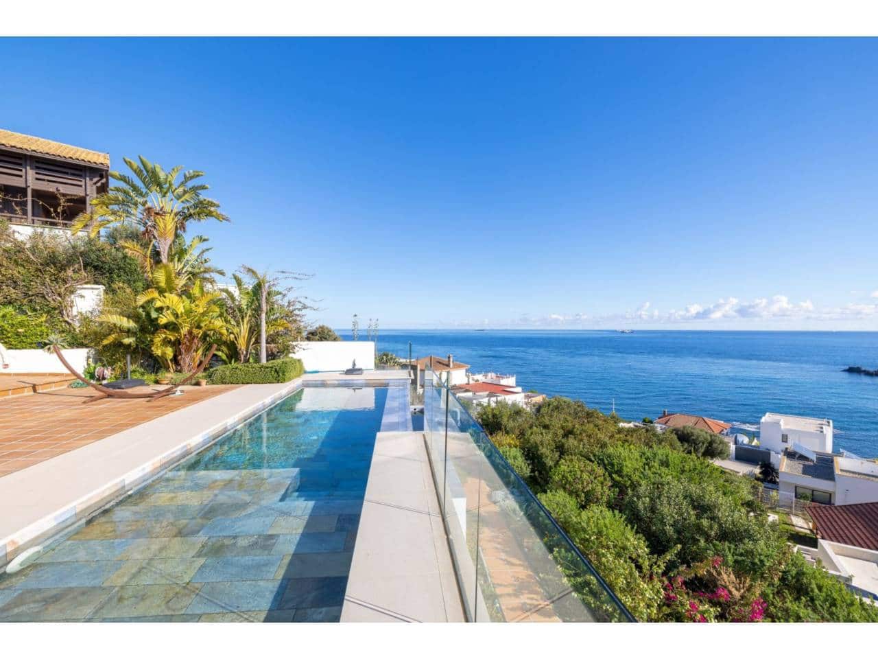 4 sypialnia Willa na sprzedaż w Algeciras z basenem garażem - 825 000 € (Ref: 9488122)