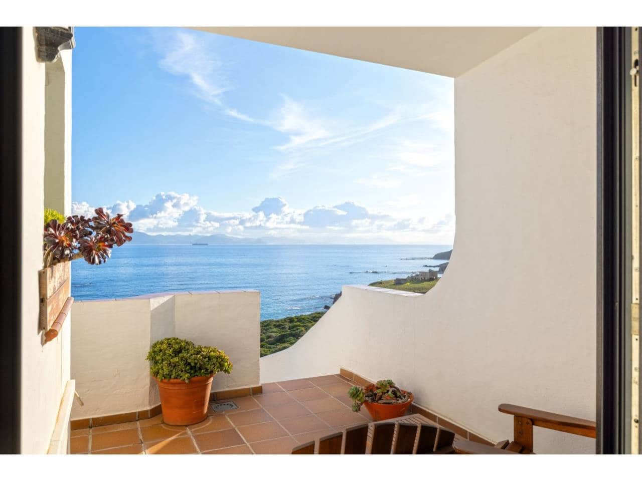 4 sypialnia Willa na sprzedaż w Algeciras z basenem garażem - 825 000 € (Ref: 9488122)