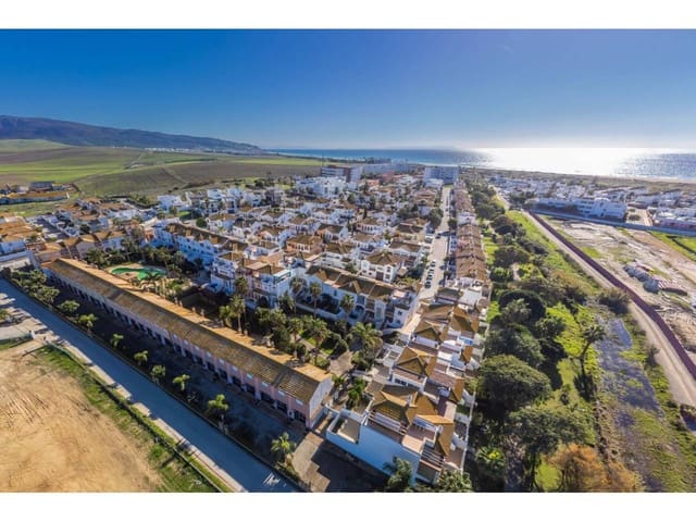 Casa de 3 habitaciones en Zahara de los Atunes, Barbate en venta con piscina garaje - 600.000 € (Ref: 9508195)