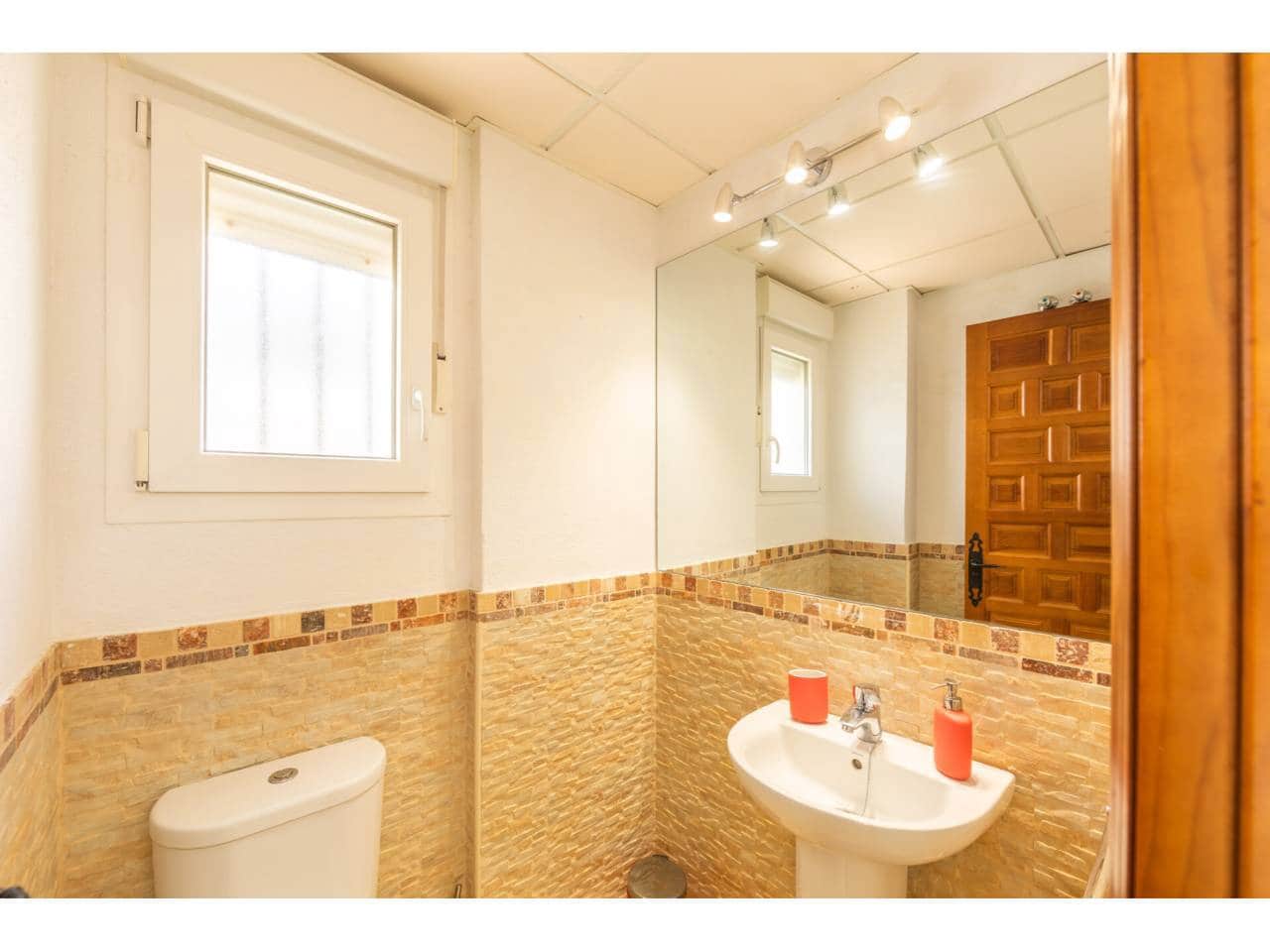 Casa de 3 habitaciones en Zahara de los Atunes en venta con piscina garaje - 600.000 € (Ref: 9508195)