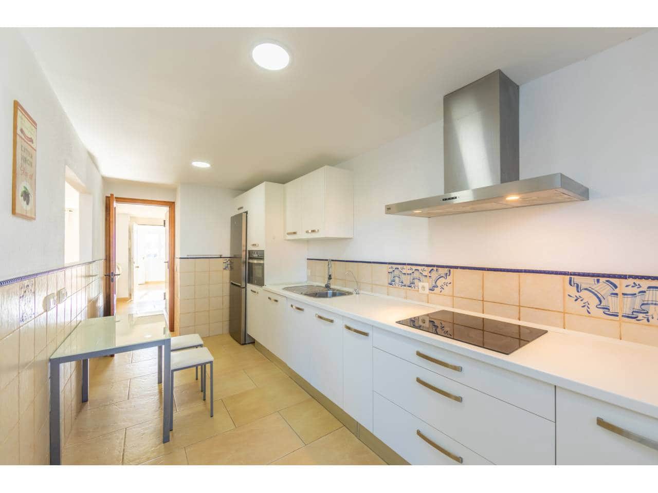 Casa de 3 habitaciones en Zahara de los Atunes en venta con piscina garaje - 600.000 € (Ref: 9508195)